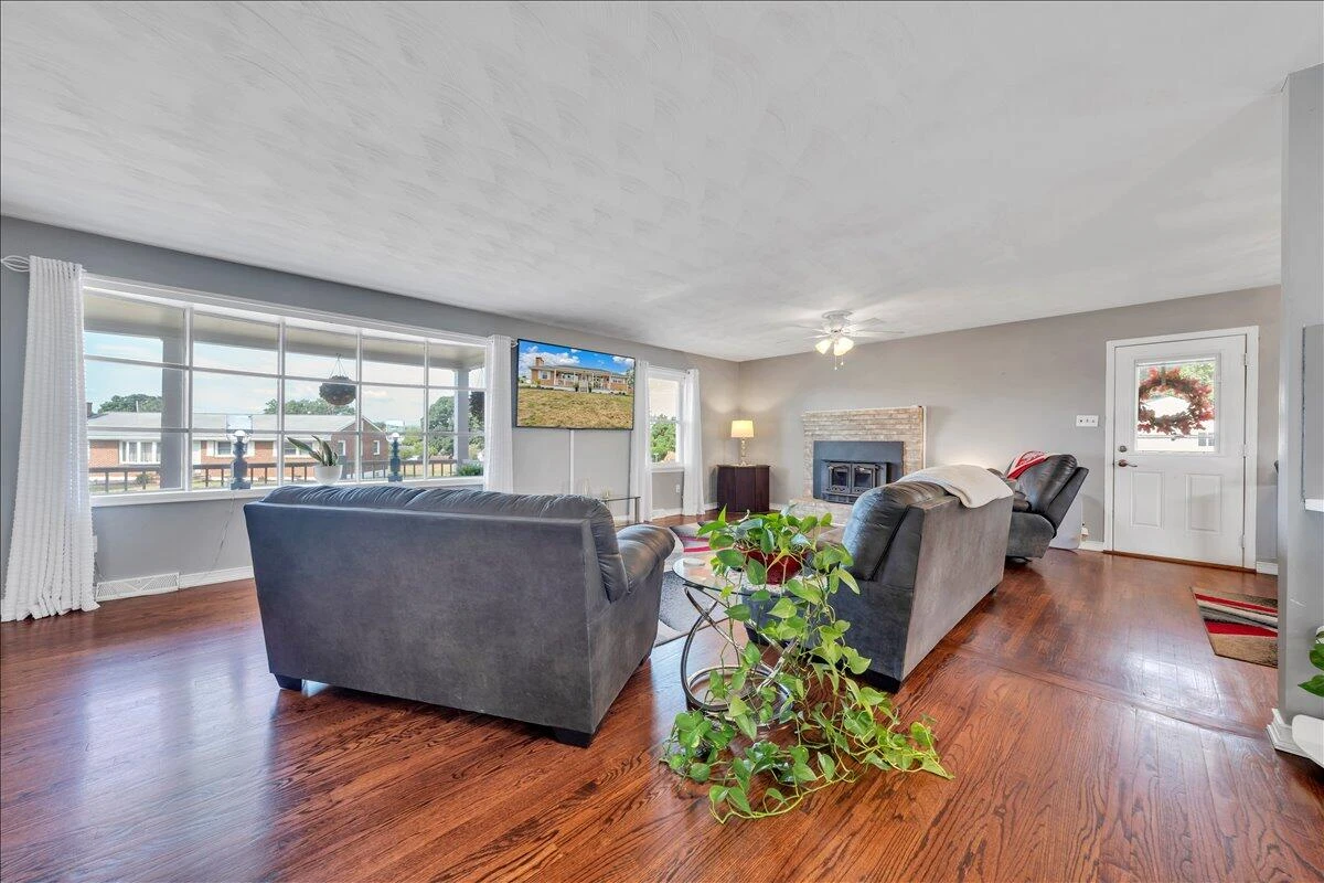 5747 Capito ST - Photo 14