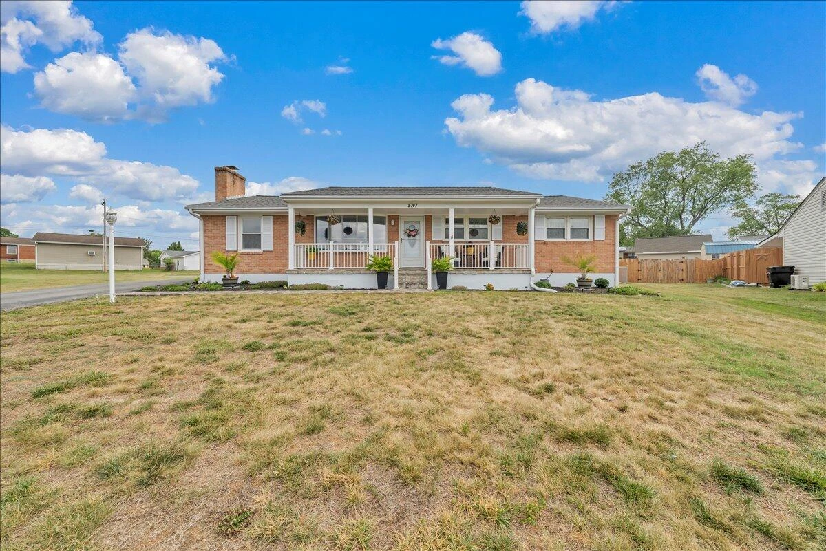 5747 Capito ST - Photo 2