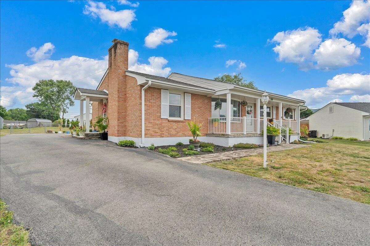 5747 Capito ST - Photo 6