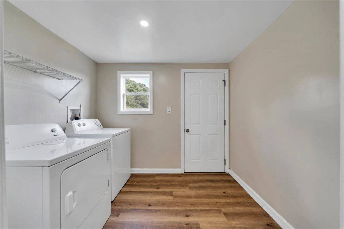 1415 Jamison AVE SE - Photo 37