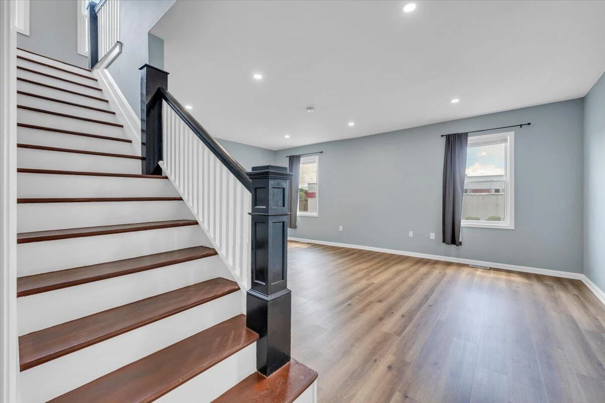 1415 Jamison AVE SE - Photo 39
