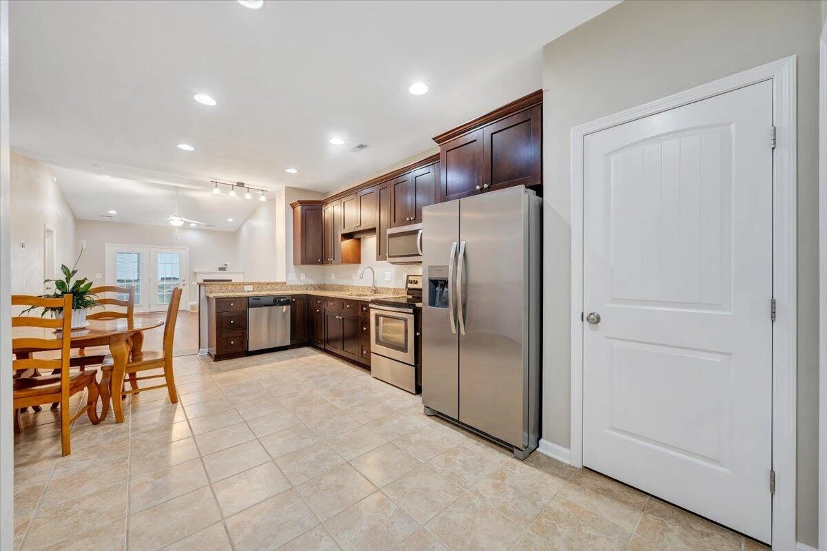 17 Cardinal LN - Photo 3