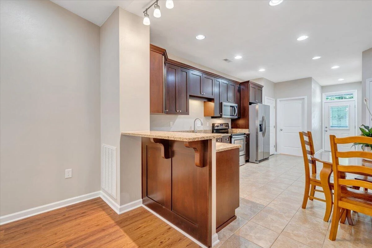 17 Cardinal LN - Photo 8