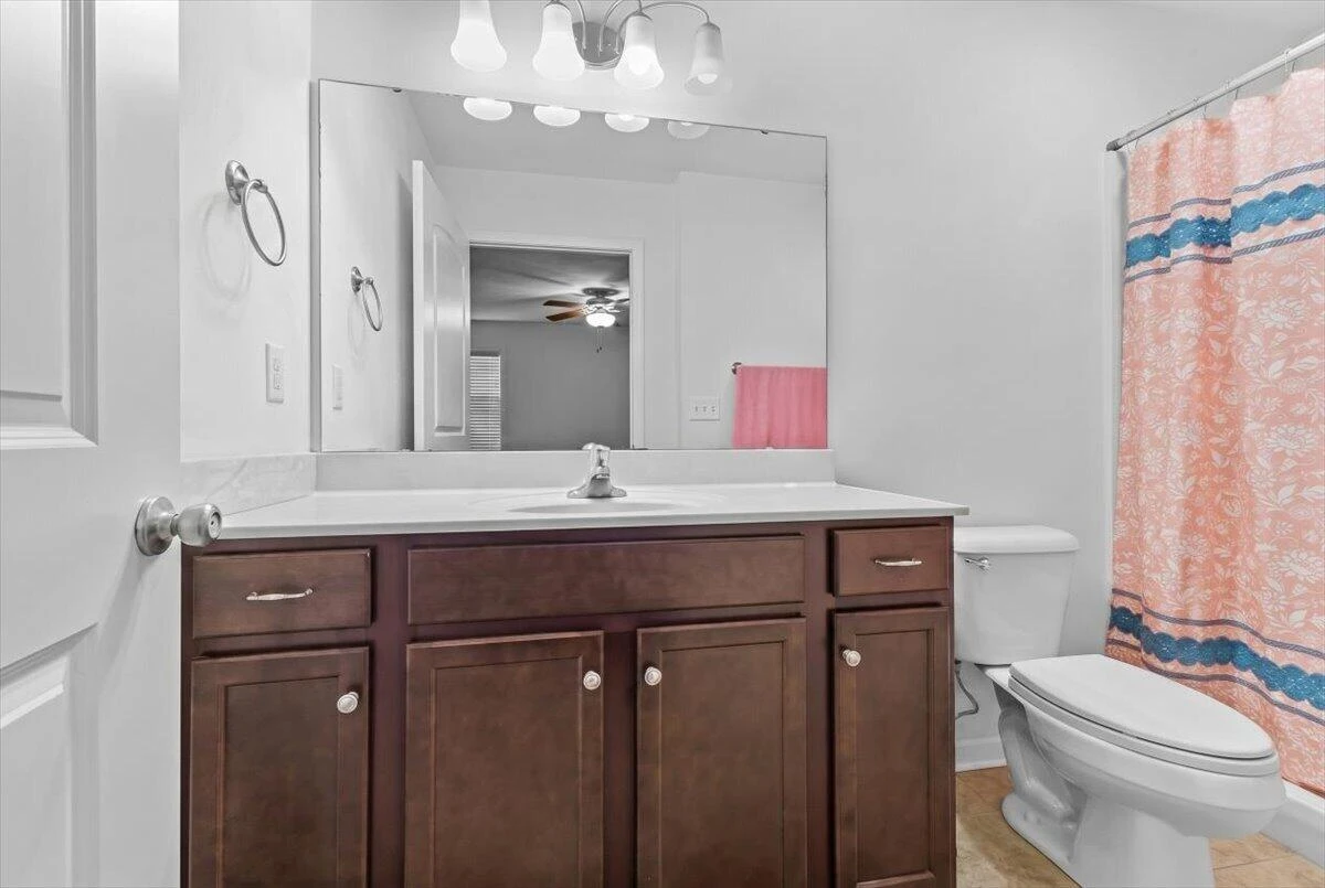 1048 Saint Clair LN - Photo 14