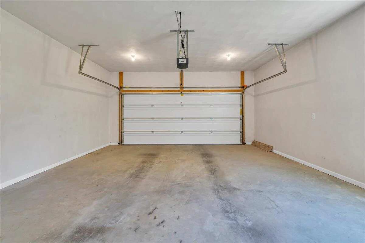 1140 Crosscreek DR - Photo 36