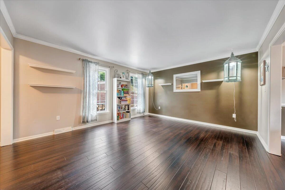 3702 Winding Way RD SW - Photo 10