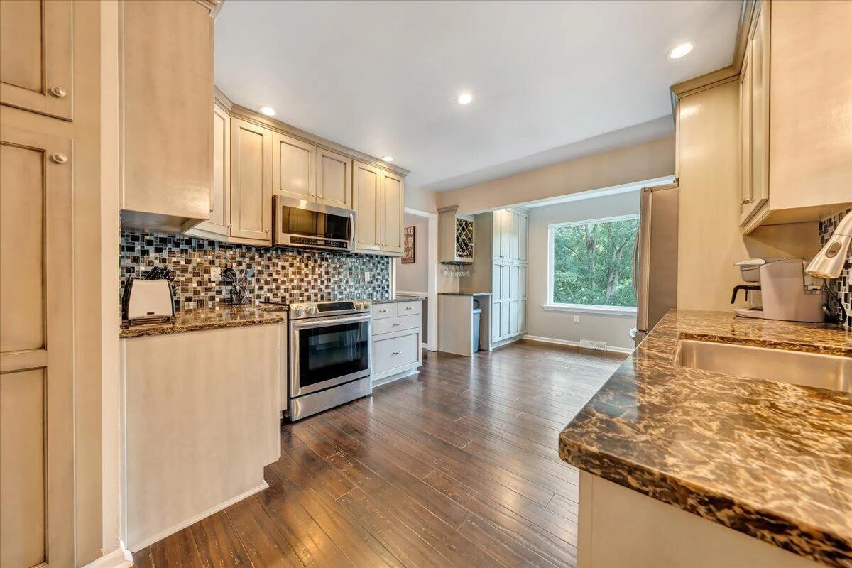 3702 Winding Way RD SW - Photo 21