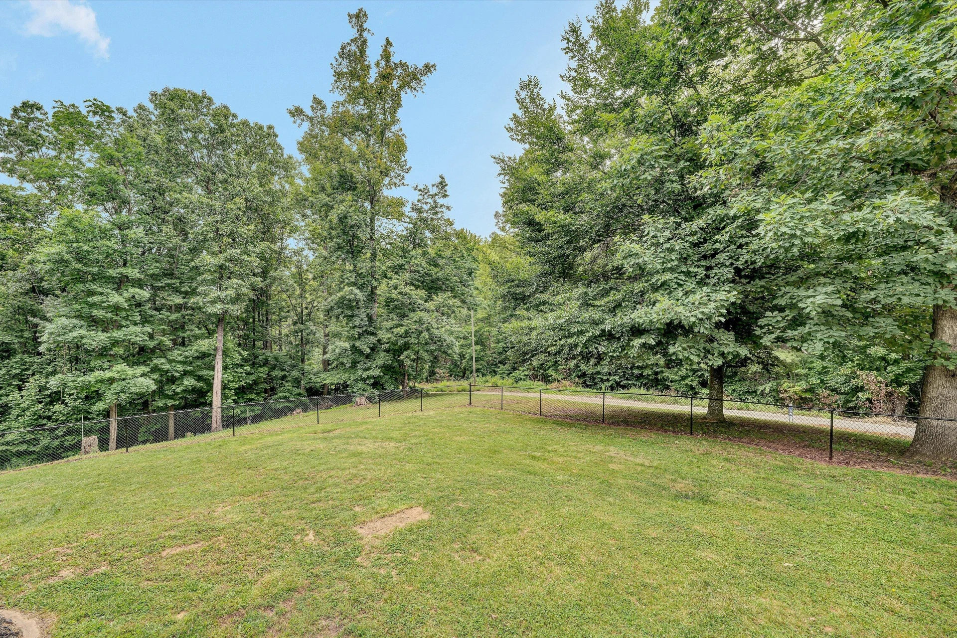 190 Brookrun DR - Photo 44