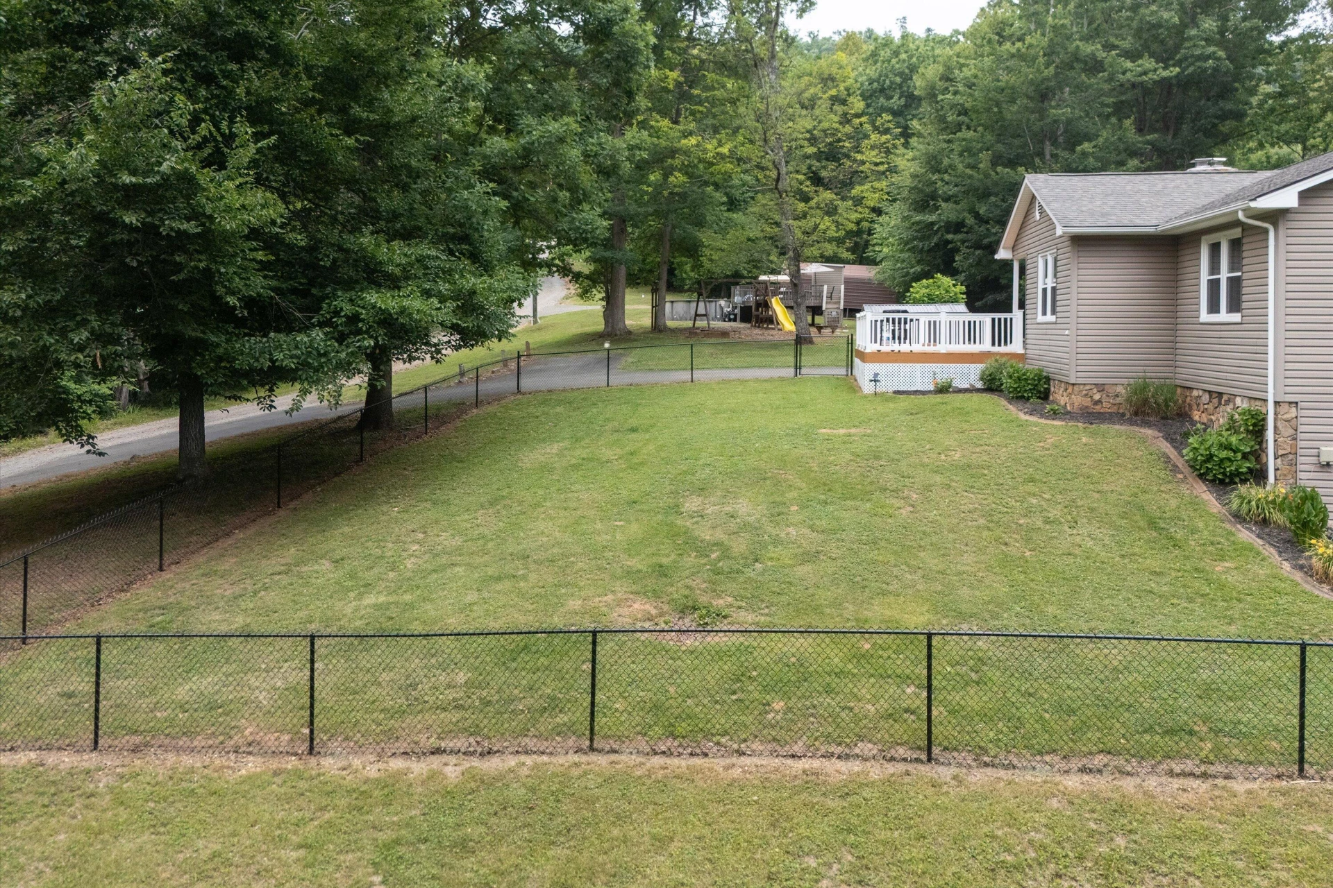 190 Brookrun DR - Photo 59