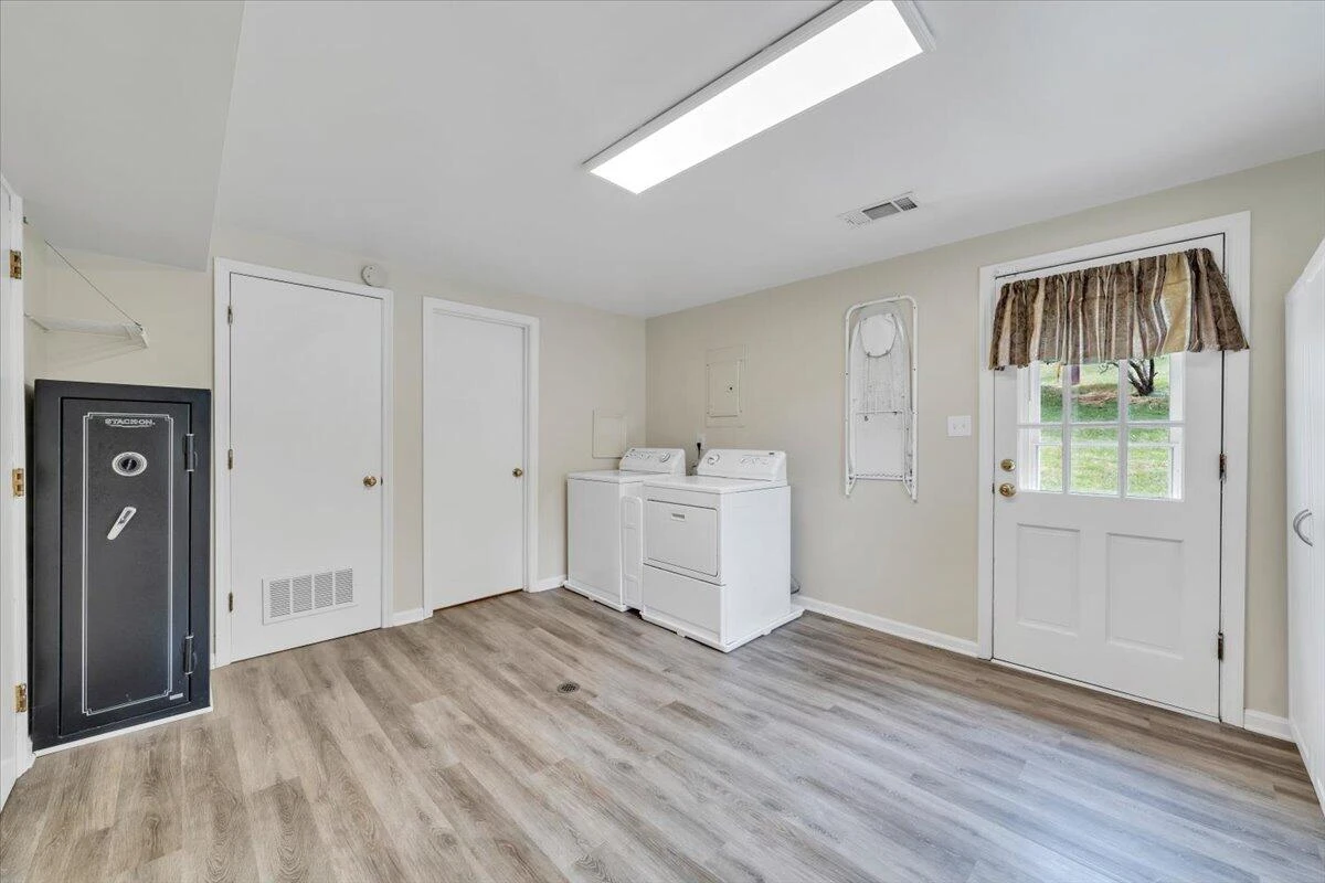 3175 Galloway DR - Photo 36