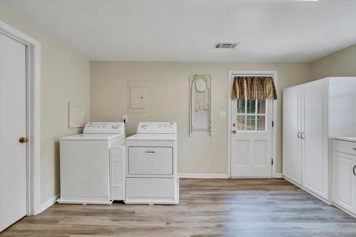 3175 Galloway DR - Photo 37