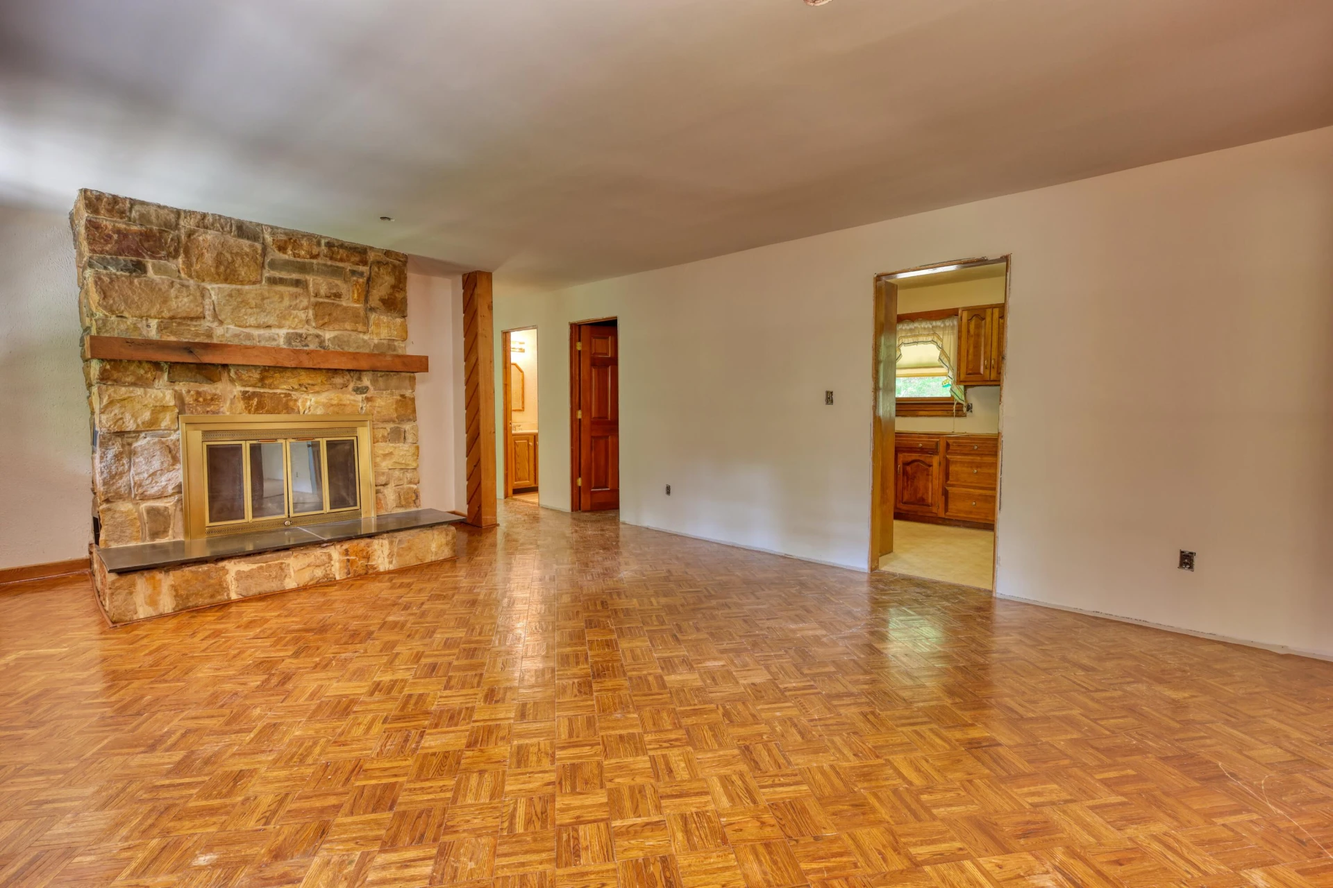8380 Berrybrook DR - Photo 6