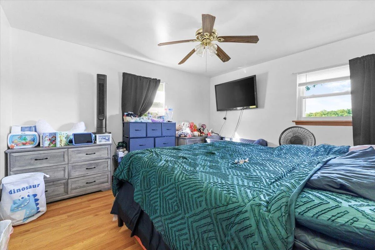 3742 Norway AVE NW - Photo 7