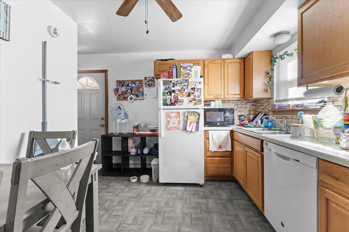3742 Norway AVE NW - Photo 10