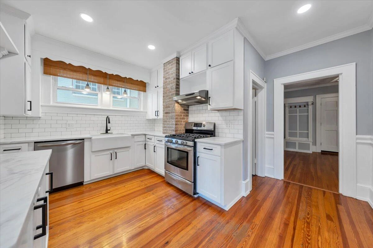 2306 Wycliffe AVE SW - Photo 12