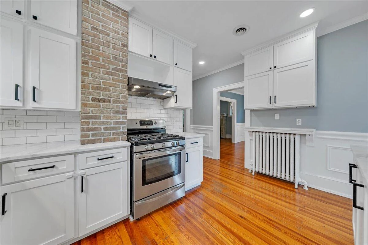2306 Wycliffe AVE SW - Photo 13