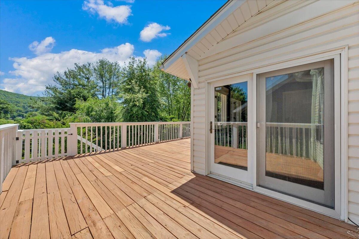 2306 Wycliffe AVE SW - Photo 32