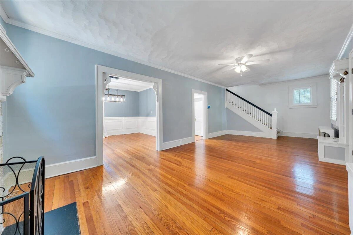 2306 Wycliffe AVE SW - Photo 7