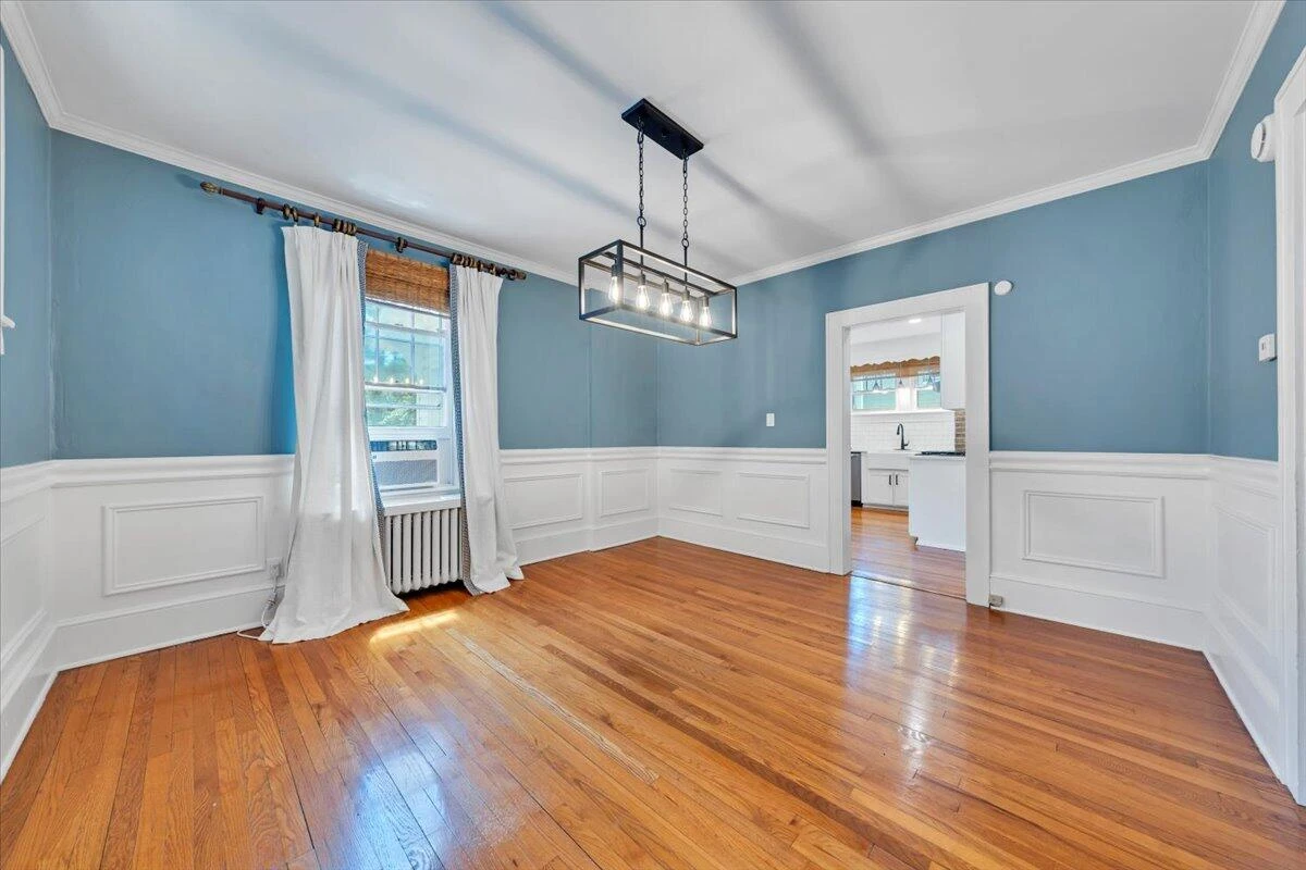 2306 Wycliffe AVE SW - Photo 8