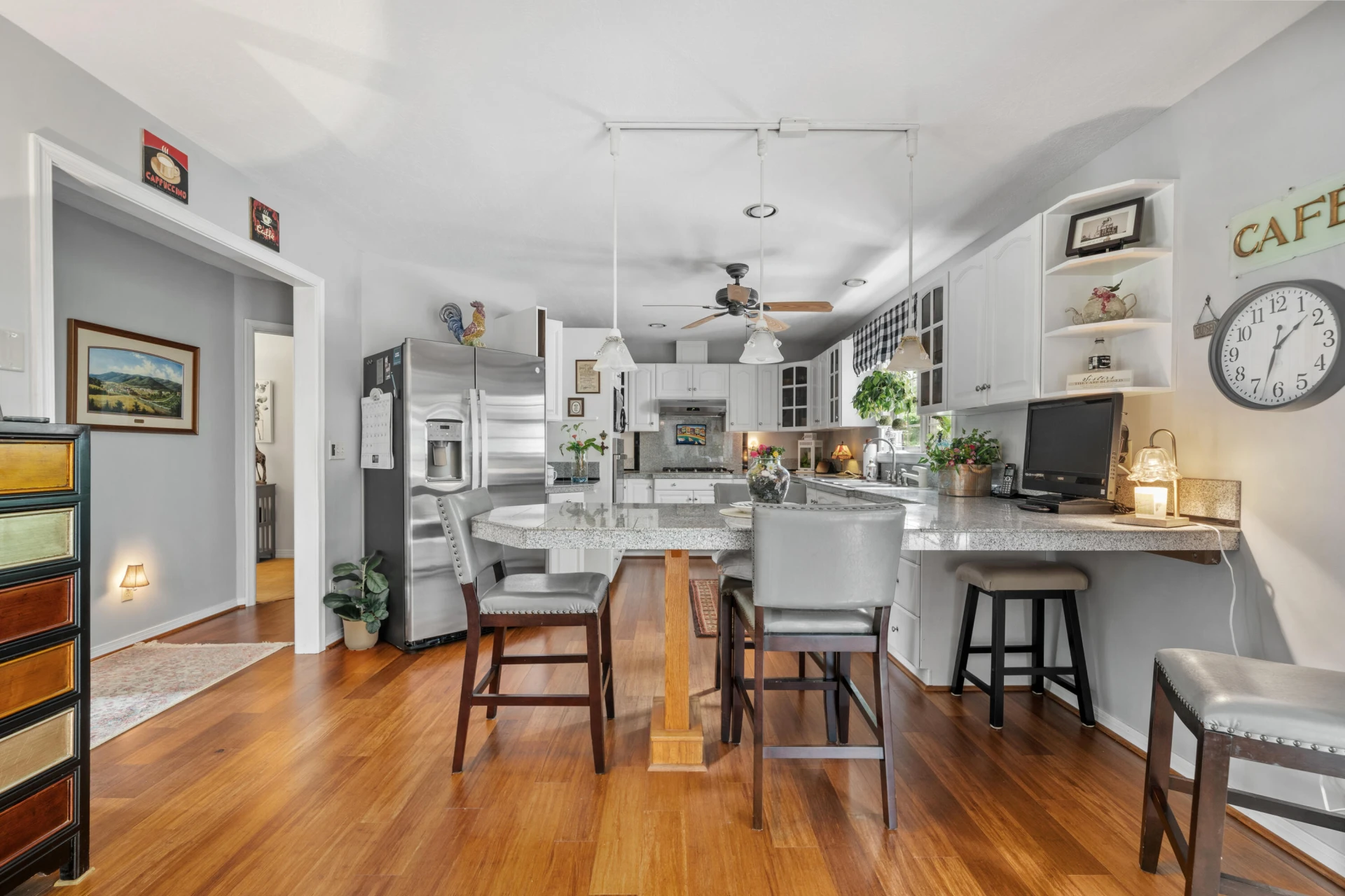 1475 Edgebrook RD - Photo 10