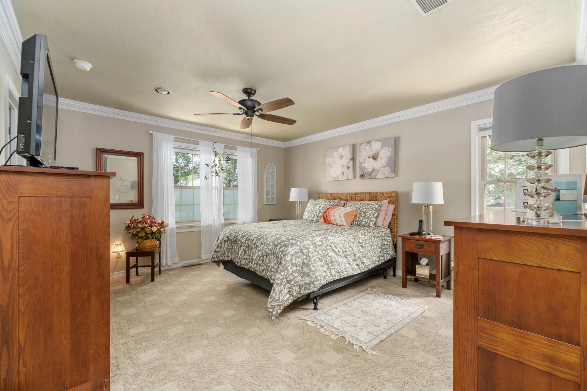 1475 Edgebrook RD - Photo 13