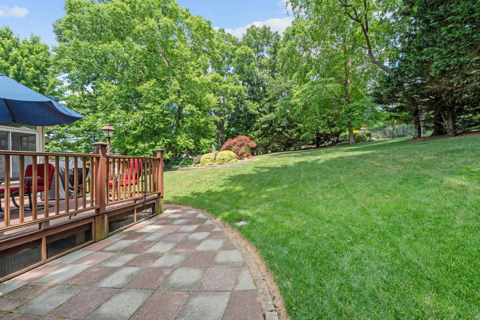 1475 Edgebrook RD - Photo 28