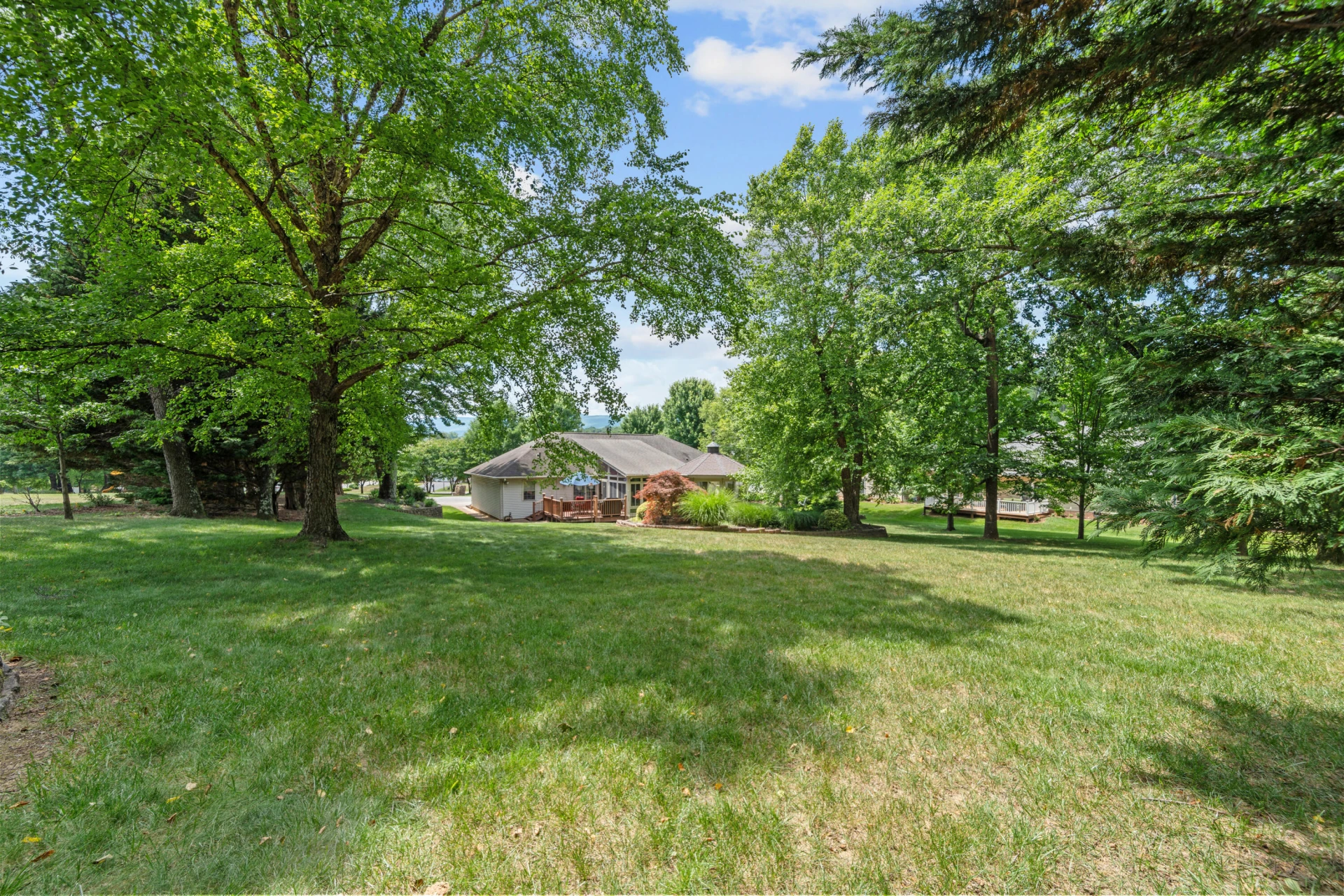 1475 Edgebrook RD - Photo 30