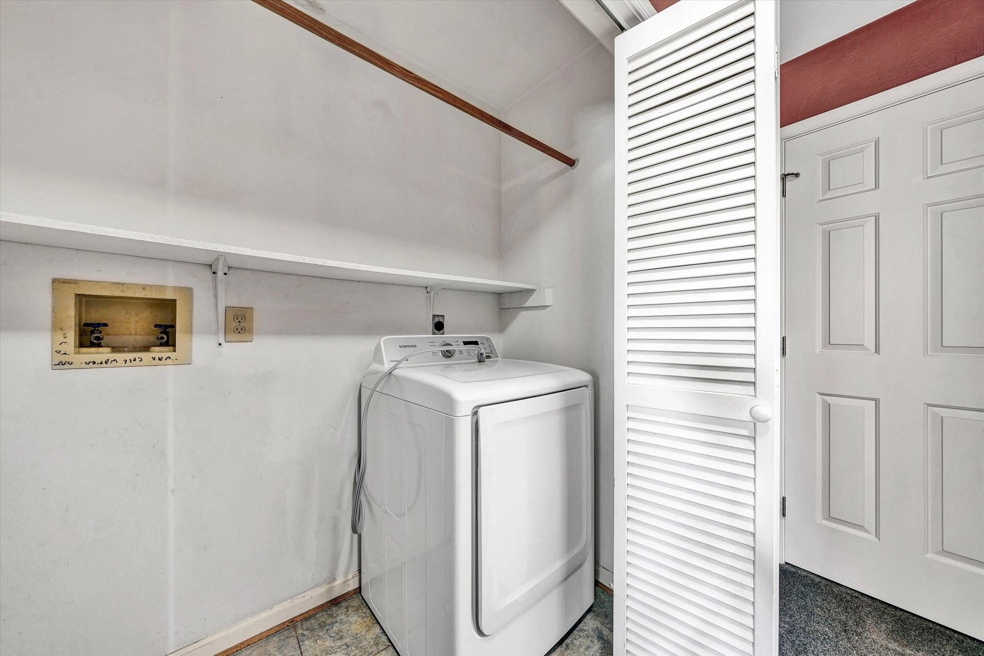 1030 Windhurst DR - Photo 19