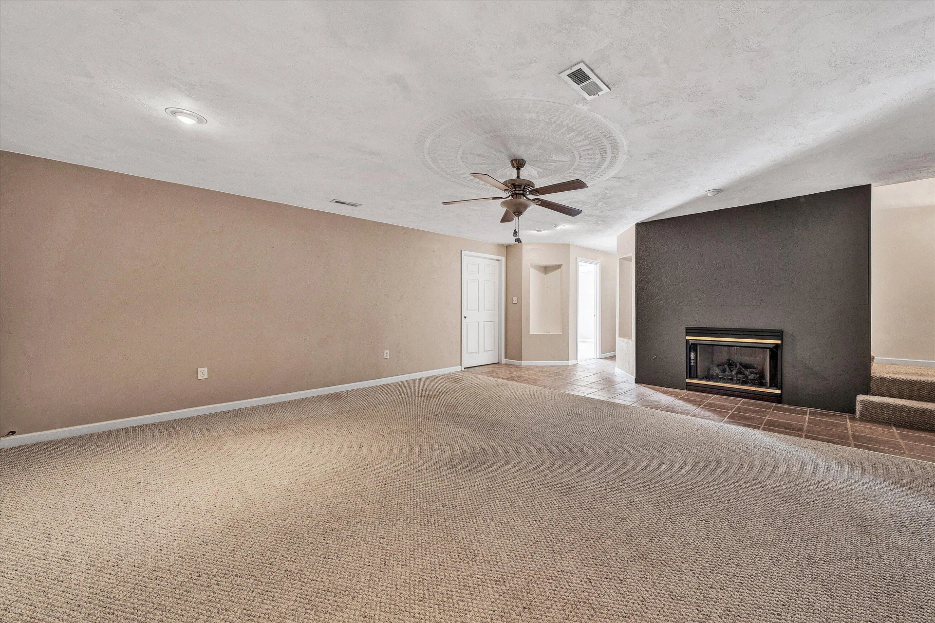 1030 Windhurst DR - Photo 23