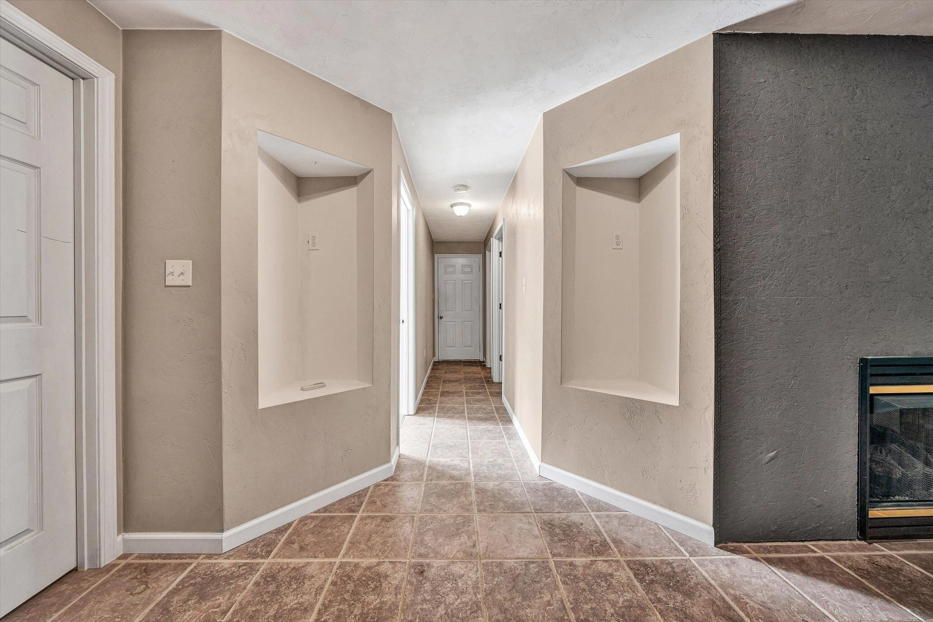 1030 Windhurst DR - Photo 24