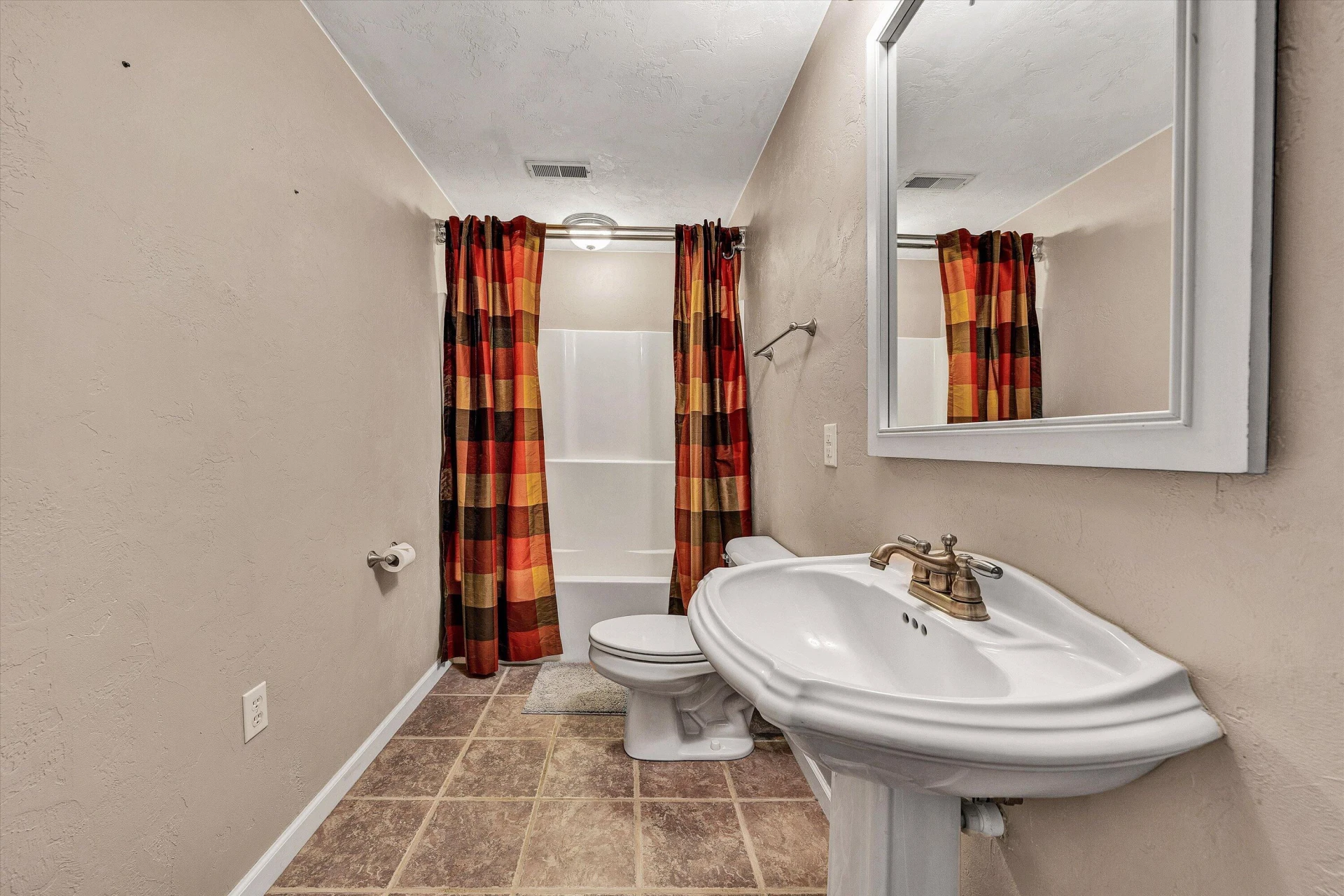 1030 Windhurst DR - Photo 26