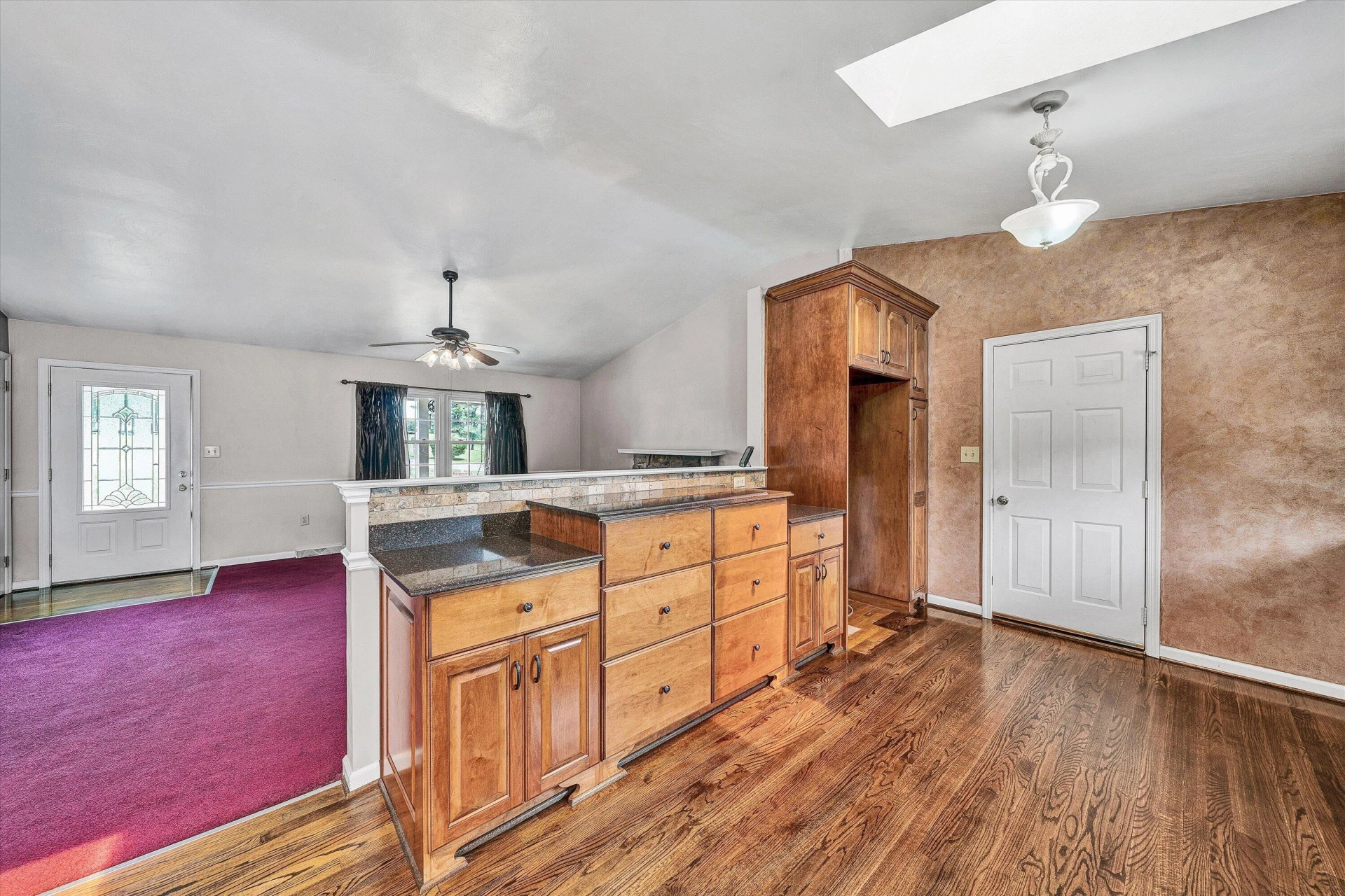 1030 Windhurst DR - Photo 9