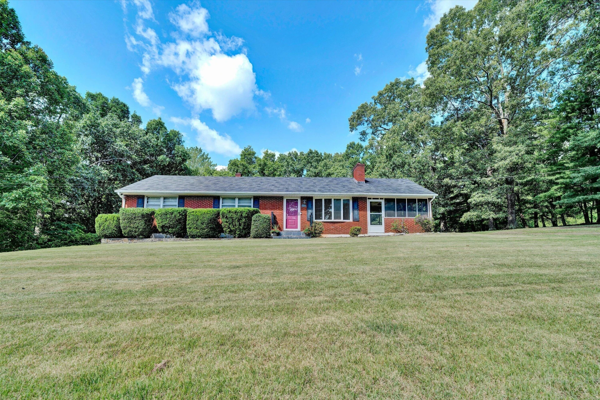 517 Blue Ridge DR - Photo 10