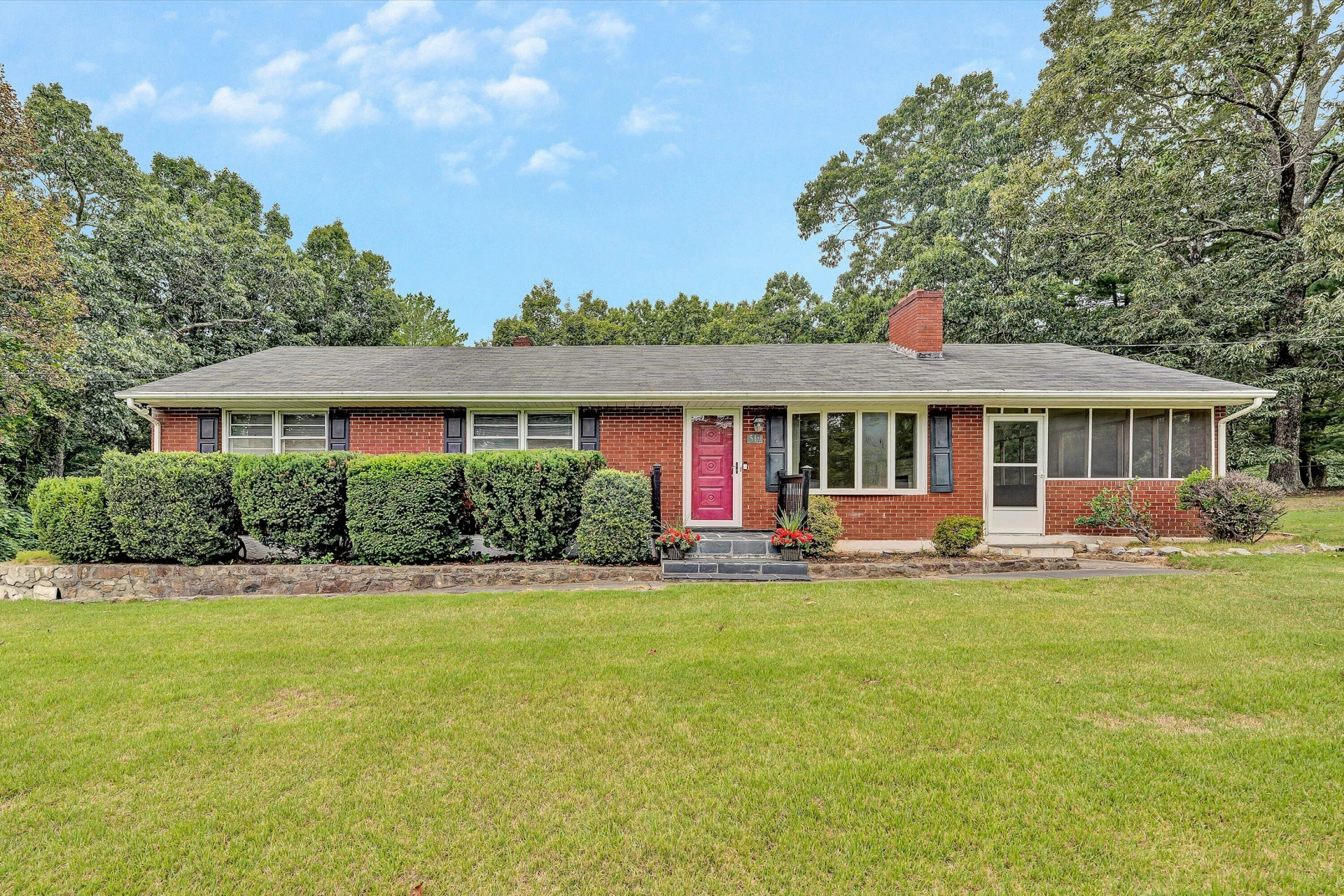 517 Blue Ridge DR - Photo 6