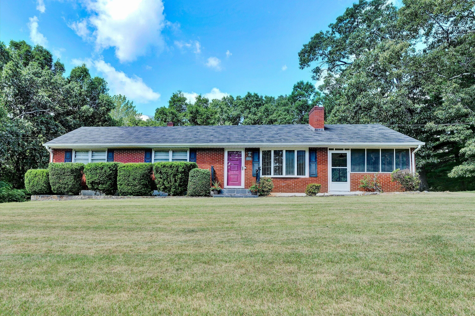 517 Blue Ridge DR - Photo 9