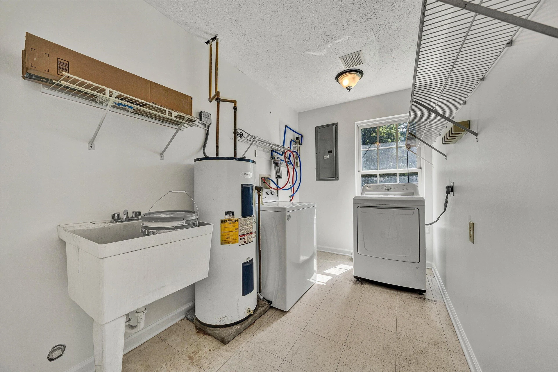 1145 Solanus DR - Photo 16