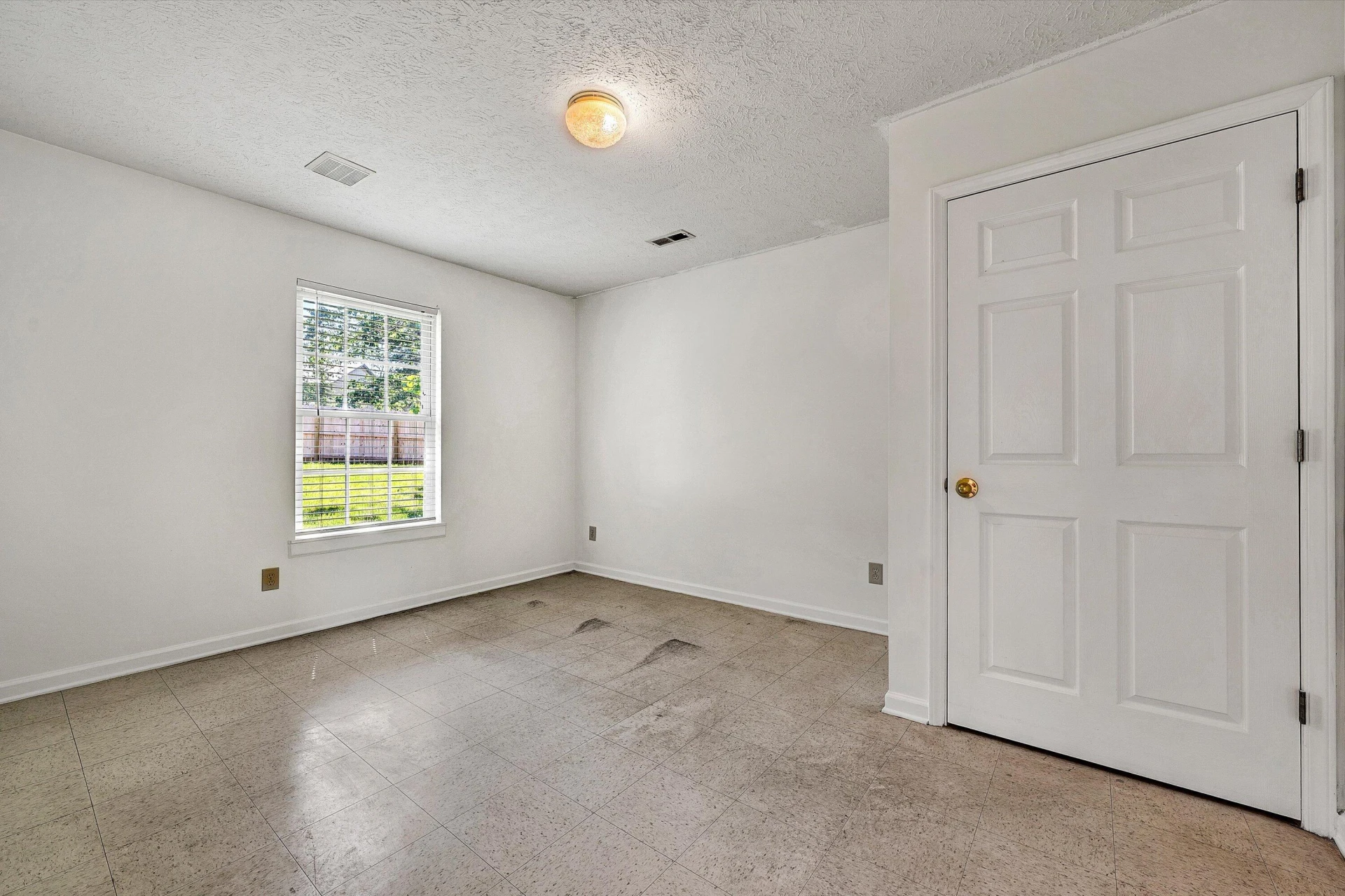 1145 Solanus DR - Photo 25
