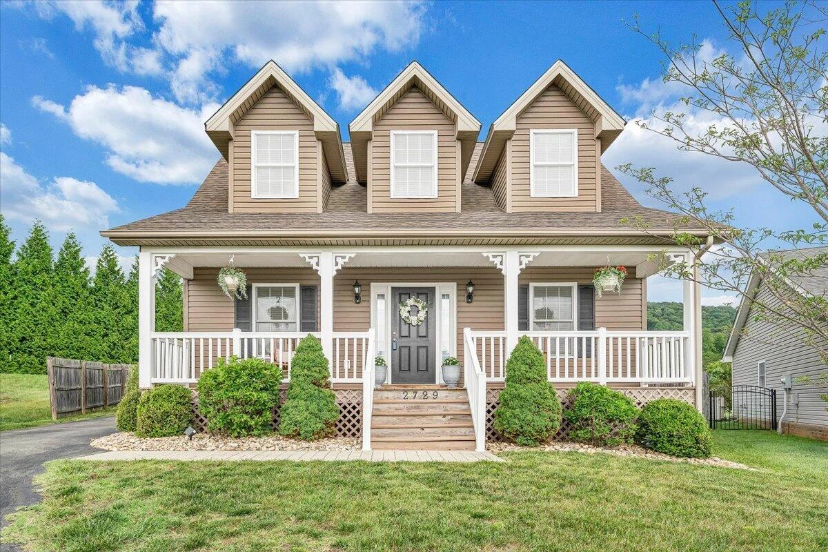 2729 Paddington Station LN