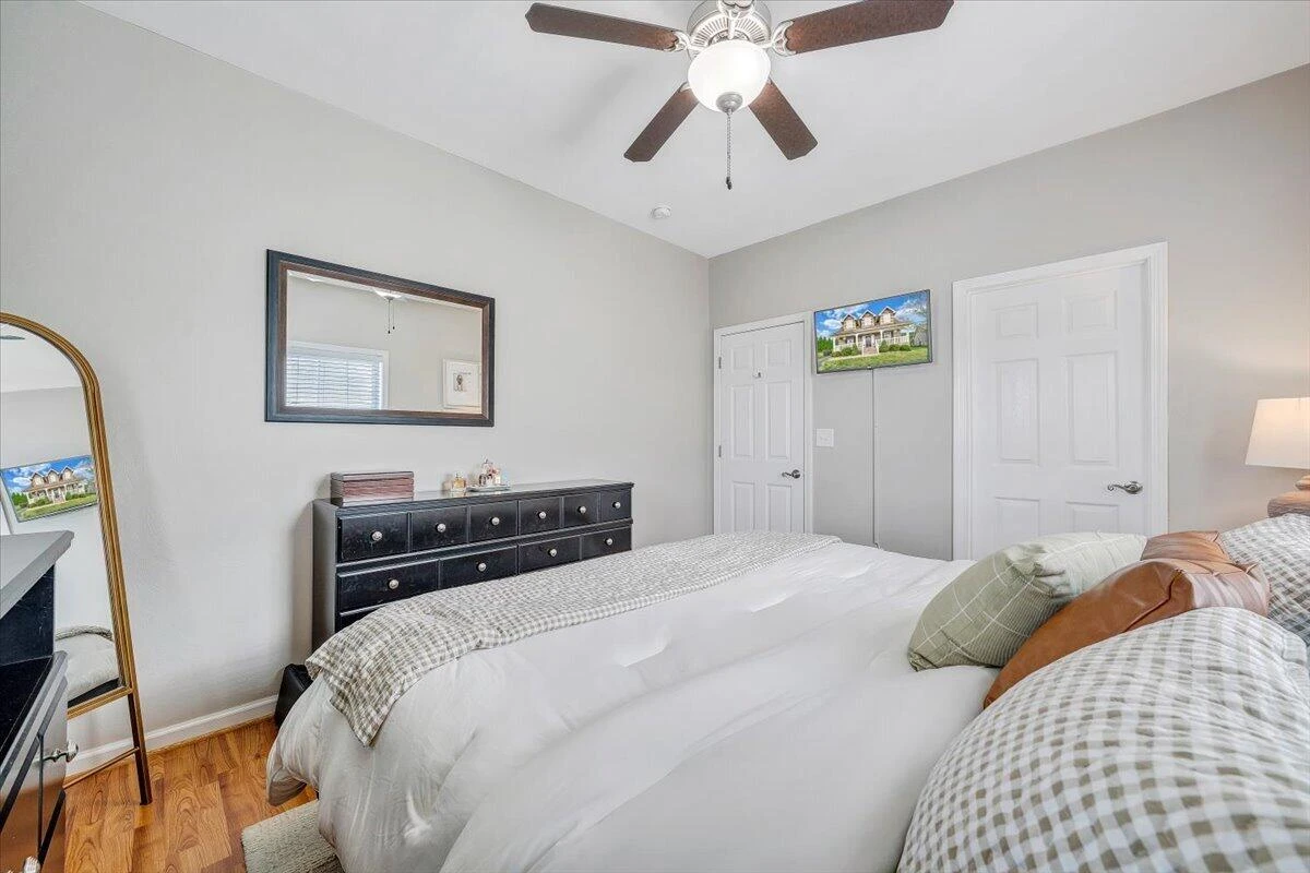 2729 Paddington Station LN - Photo 31