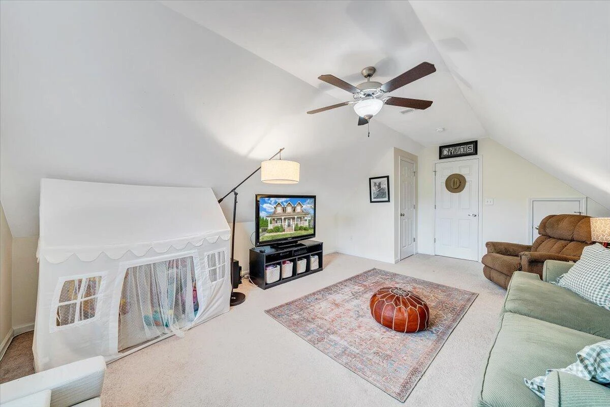 2729 Paddington Station LN - Photo 36