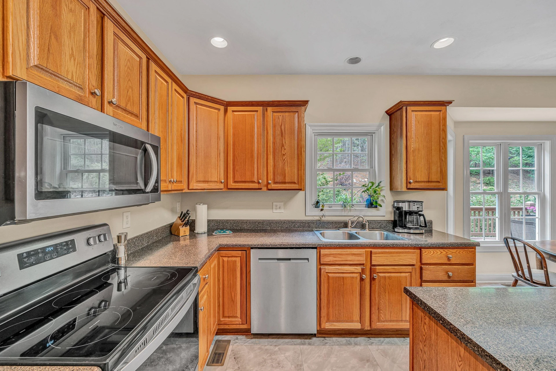 1224 Coronado DR - Photo 15