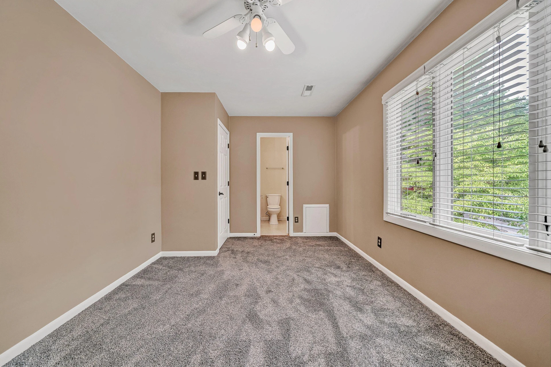 3445 Londonderry CT - Photo 21