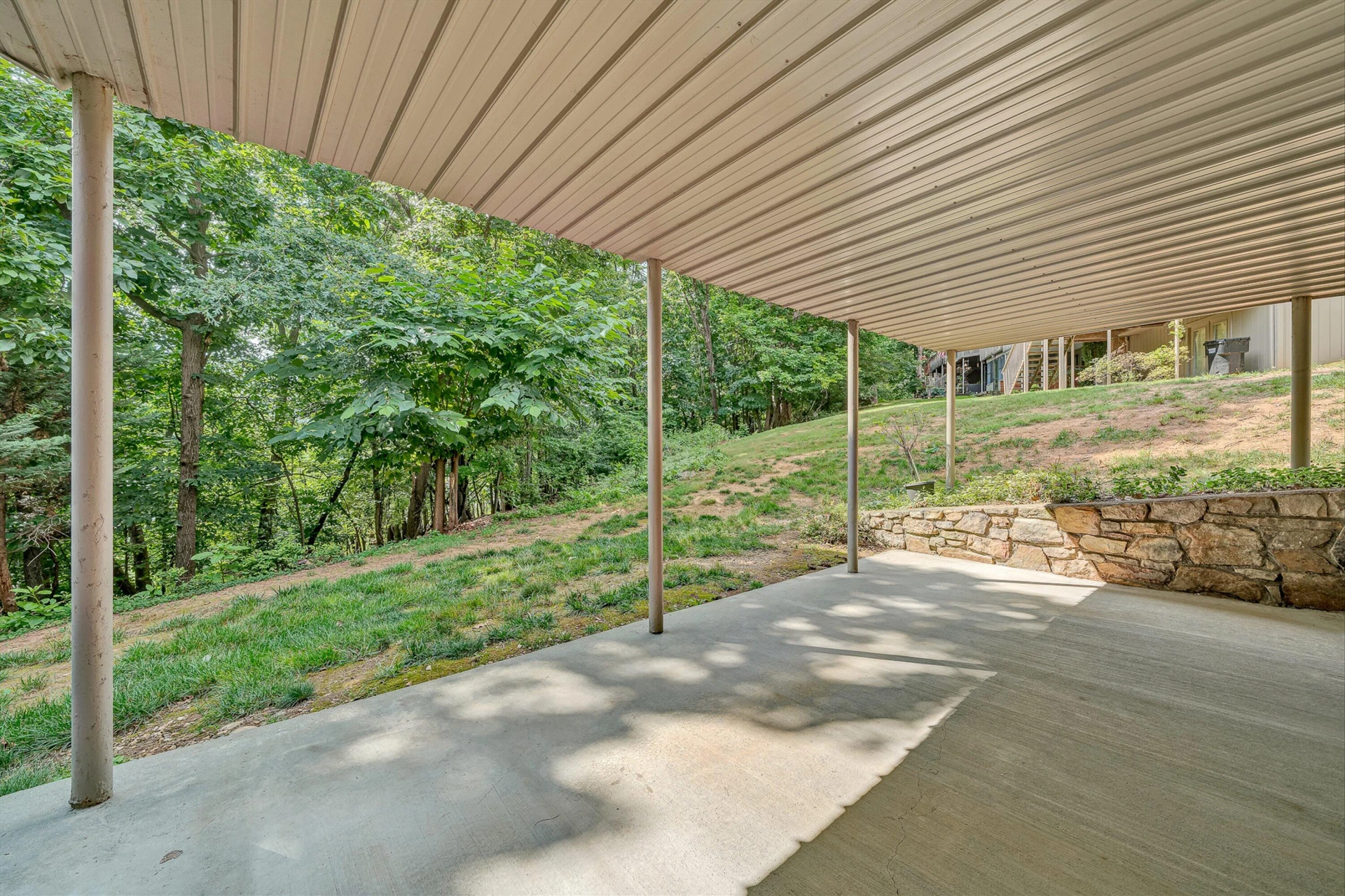3445 Londonderry CT - Photo 28