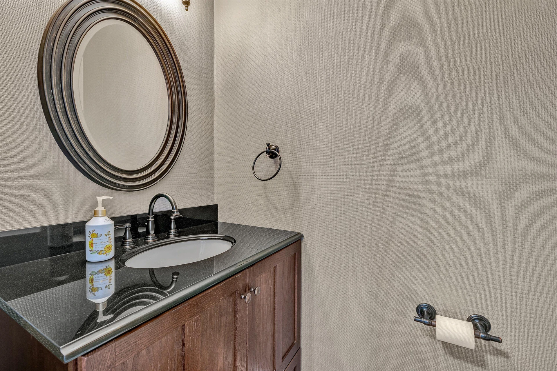 3445 Londonderry CT - Photo 8