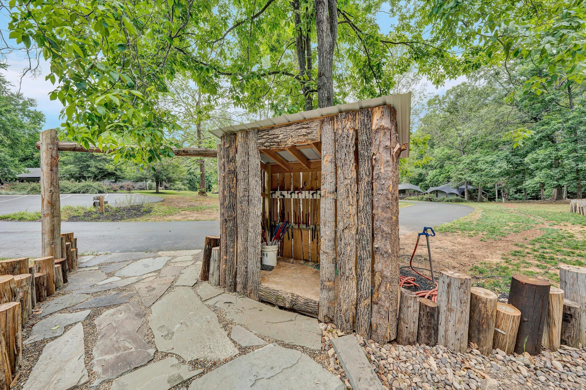 399 Royal Estates BLVD - Photo 98