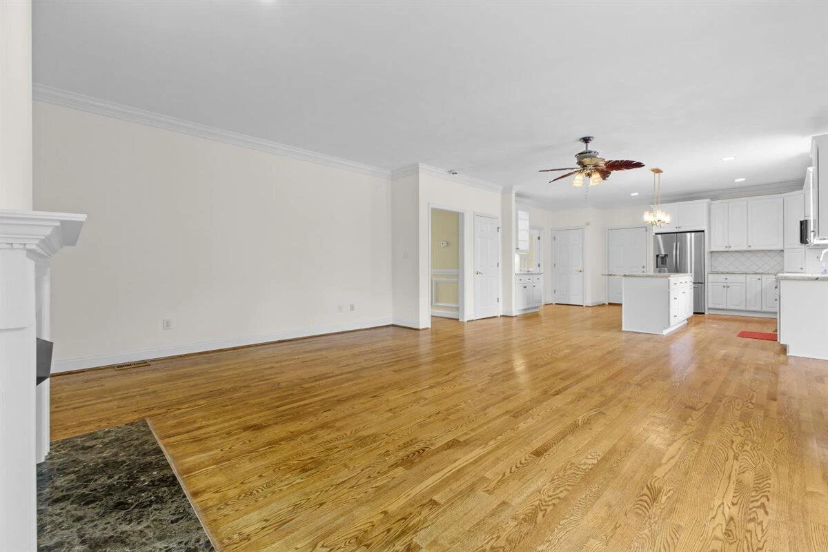 5975 Landview DR - Photo 14