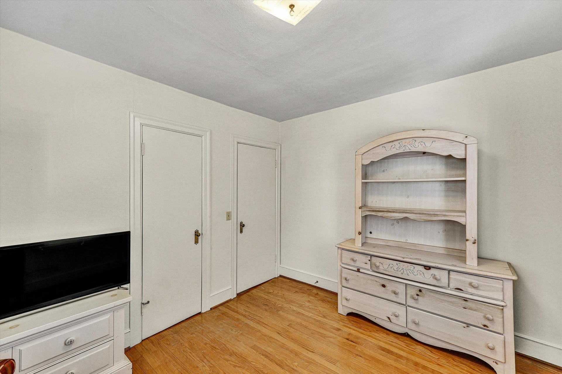 225 HILLCREST DR - Photo 29