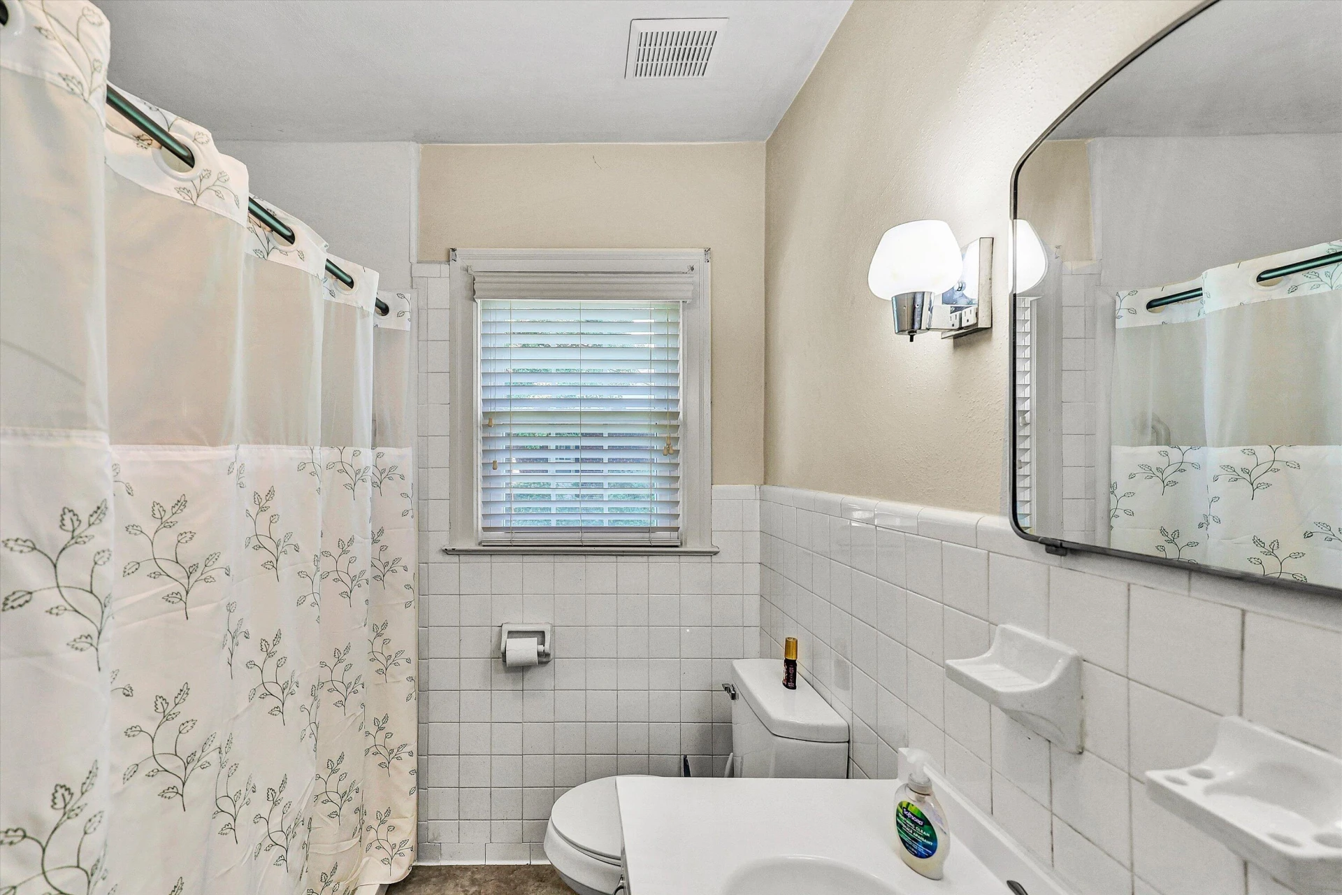 225 HILLCREST DR - Photo 30