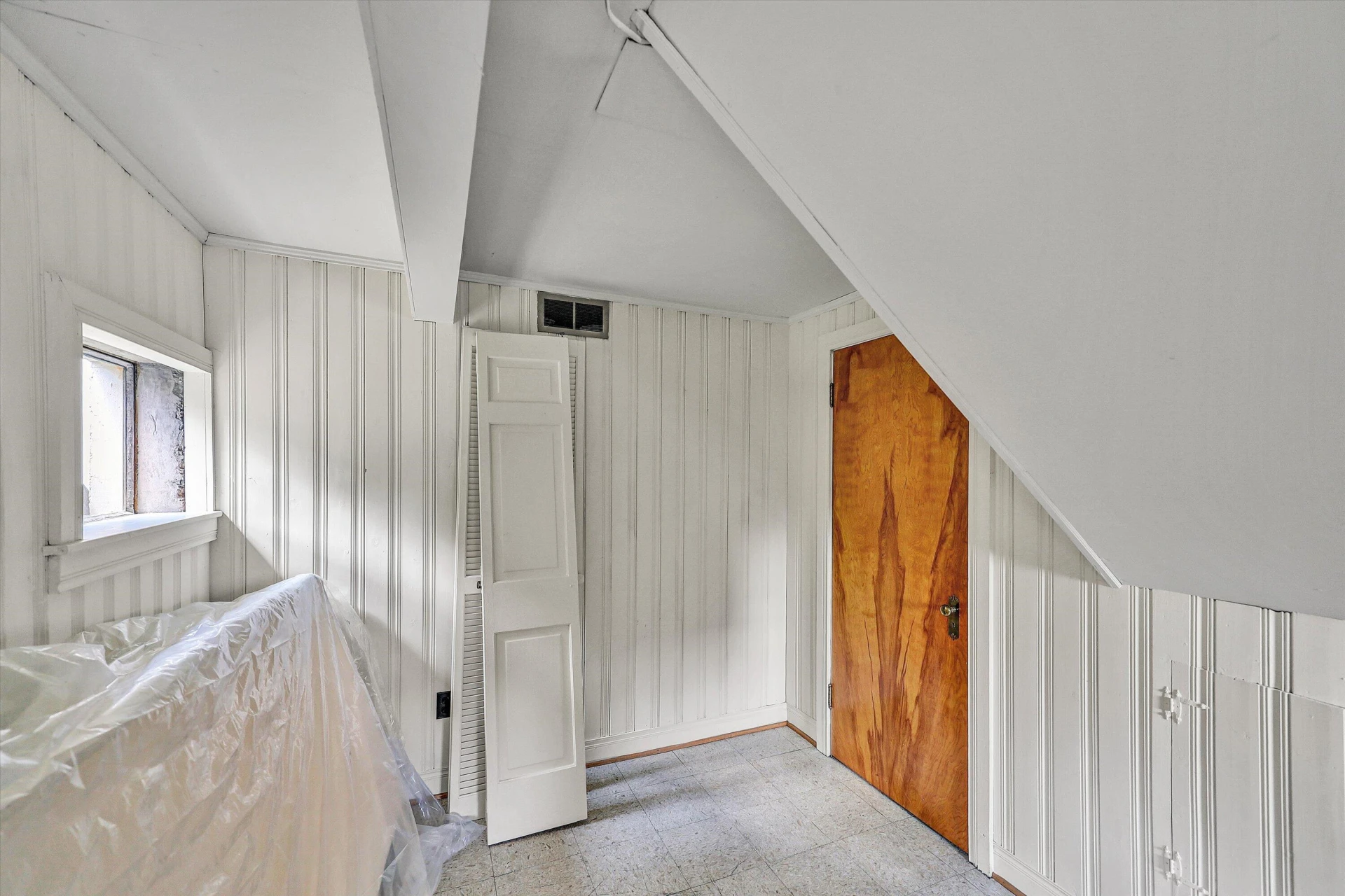 225 HILLCREST DR - Photo 42