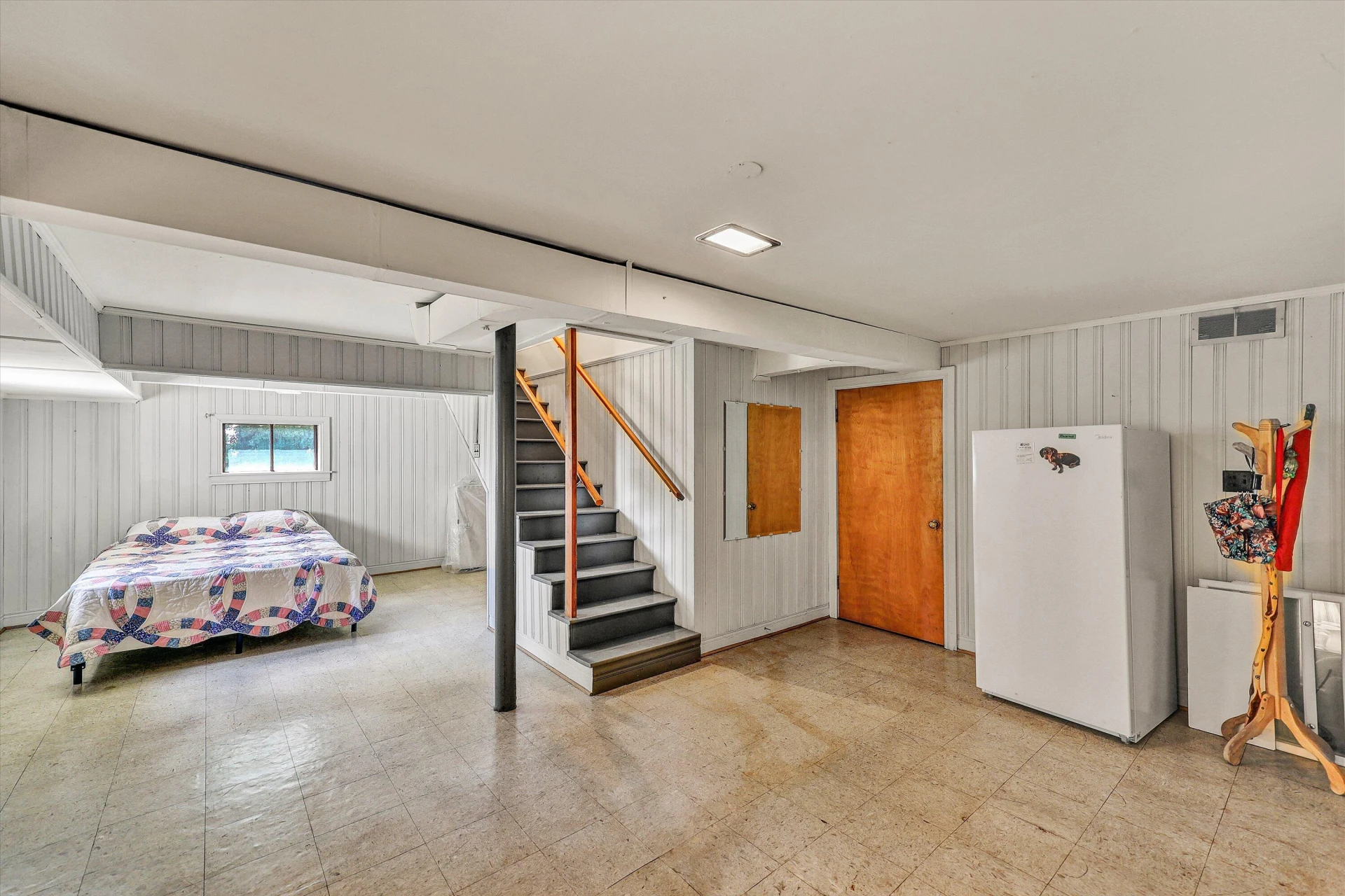 225 HILLCREST DR - Photo 44